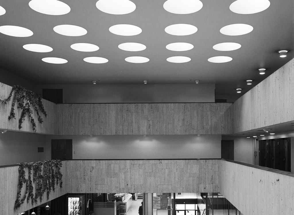 Rautatalon ”Marmoripiha” v. 1978. © Martti Kapanen, Alvar Aalto museo.